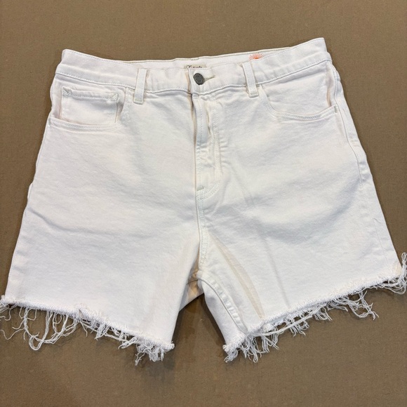 Faherty Pants - Faherty Women’s Sunwashed Denim Shorts Egret Raw Hem Size 29